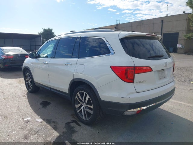 5FNYF6H98JB000483 Honda Pilot Touring