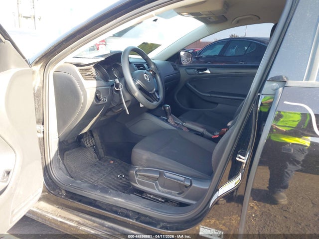 44898881 :رقم المزاد ، 3VW267AJ1GM292673 vin ، 2016 Volkswagen Jetta 1.4t S مزاد بيع
