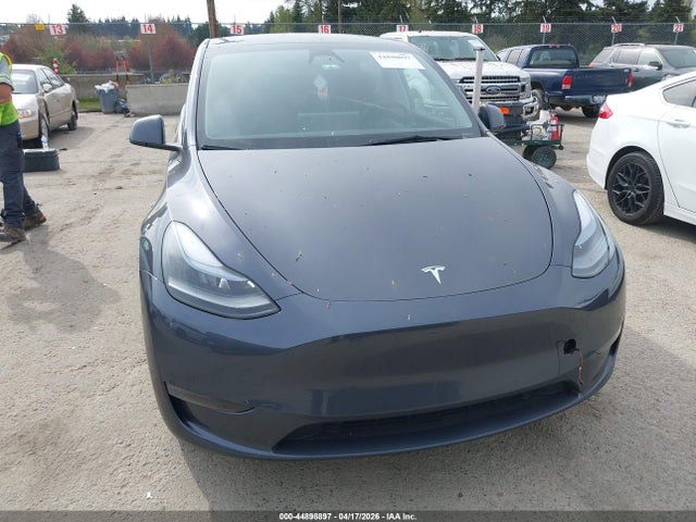 Продаж на аукціоні авто 2023 Tesla Model Y Awd/long Range Dual Motor All-wheel Drive, vin: 7SAYGDEE7PF979119, номер лоту: 44898897