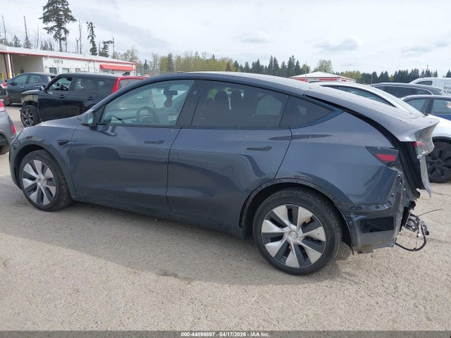 Продаж на аукціоні авто 2023 Tesla Model Y Awd/long Range Dual Motor All-wheel Drive, vin: 7SAYGDEE7PF979119, номер лоту: 44898897
