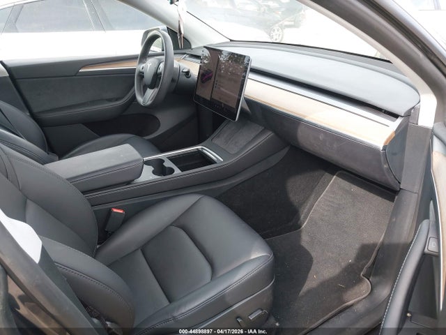 Продаж на аукціоні авто 2023 Tesla Model Y Awd/long Range Dual Motor All-wheel Drive, vin: 7SAYGDEE7PF979119, номер лоту: 44898897
