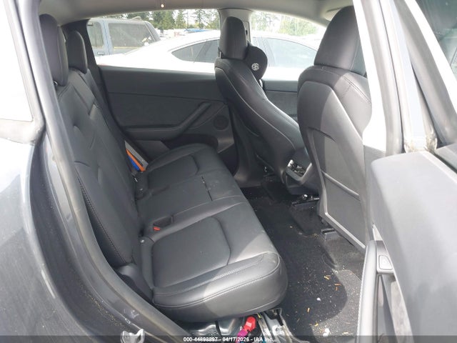 Продаж на аукціоні авто 2023 Tesla Model Y Awd/long Range Dual Motor All-wheel Drive, vin: 7SAYGDEE7PF979119, номер лоту: 44898897