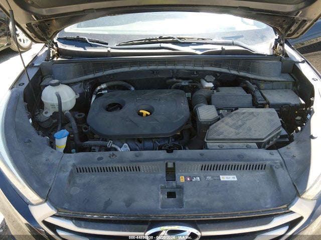 44898930 :رقم المزاد ، KM8J33A47HU451215 vin ، 2017 Hyundai Tucson Se مزاد بيع