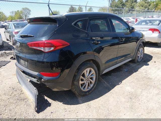 44898930 :رقم المزاد ، KM8J33A47HU451215 vin ، 2017 Hyundai Tucson Se مزاد بيع