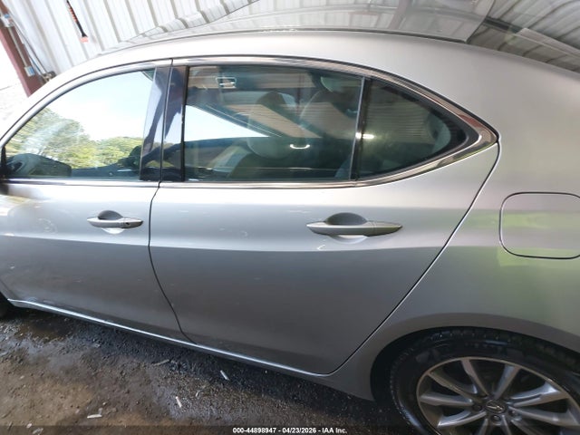 2018 Acura Tlx მანქანა იყიდება აუქციონზე, vin: 19UUB1F39JA011448, აუქციონის ნომერი: 44898947