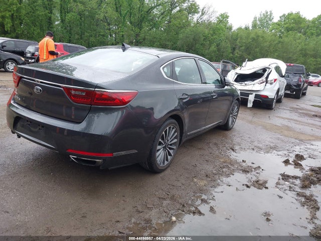 44898957 :رقم المزاد ، KNALB4J18J5105067 vin ، 2018 Kia Cadenza Premium مزاد بيع