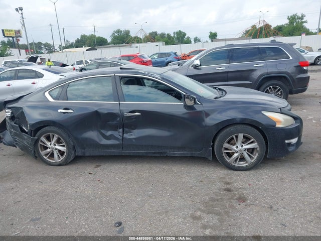 Продажа на аукционе авто 2015 Nissan Altima 2.5 Sv, vin: 1N4AL3AP0FC131550, номер лота: 44898981