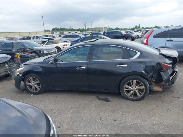 Продажа на аукционе авто 2015 Nissan Altima 2.5 Sv, vin: 1N4AL3AP0FC131550, номер лота: 44898981