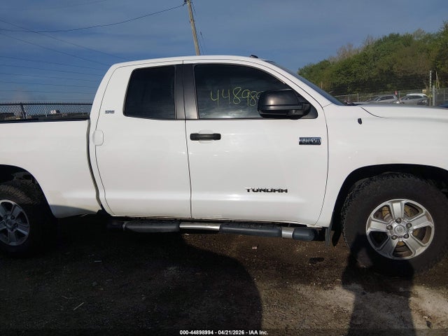 Aukcja sprzedaży 2015 Toyota Tundra Sr5 5.7l V8, vin: 5TFUW5F11FX452049, numer aukcji: 44898994