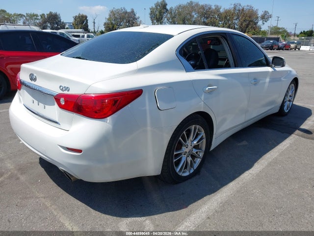 44899045 :رقم المزاد ، JN1BV7AP8FM335641 vin ، 2015 Infiniti Q50 Premium مزاد بيع