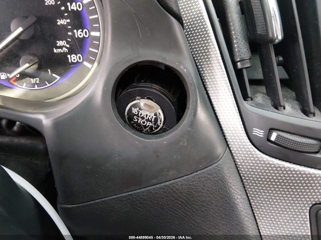 44899045 :رقم المزاد ، JN1BV7AP8FM335641 vin ، 2015 Infiniti Q50 Premium مزاد بيع