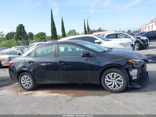 5YFBURHE0JP776959 Toyota COROLLA LE