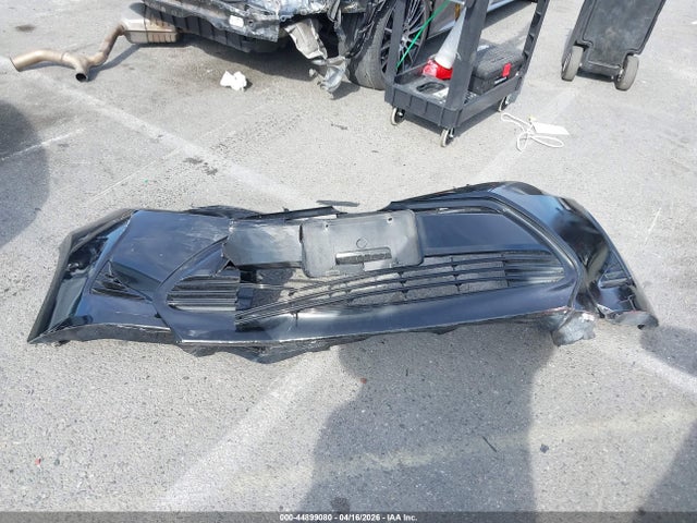 5YFBURHE0JP776959 Toyota COROLLA LE