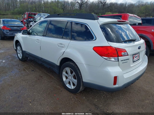 Продажа на аукционе авто 2013 Subaru Outback 2.5i Premium, vin: 4S4BRBCC4D3301922, номер лота: 44899122
