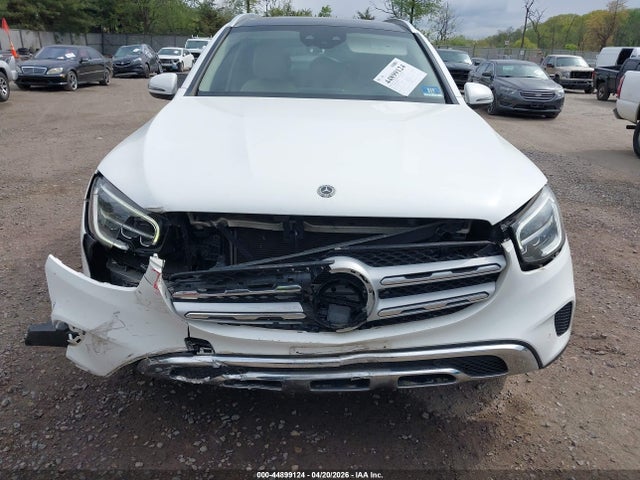 44899124 :رقم المزاد ، W1N0G8EB9MF884214 vin ، 2021 Mercedes-benz Glc 300 4matic Suv مزاد بيع