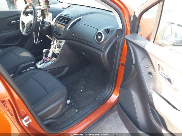 44899134 :رقم المزاد ، KL7CJRSB4FB106135 vin ، 2015 Chevrolet Trax Lt مزاد بيع