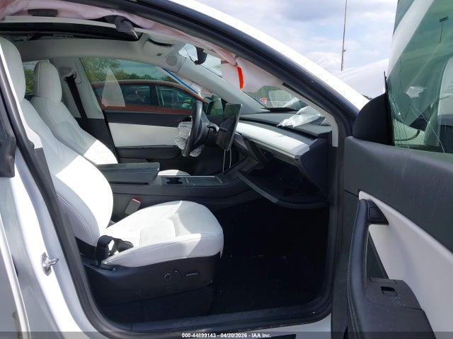 44899143 :رقم المزاد ، 5YJYGDEE4MF179404 vin ، 2021 Tesla Model Y Long Range Dual Motor All-wheel Drive مزاد بيع