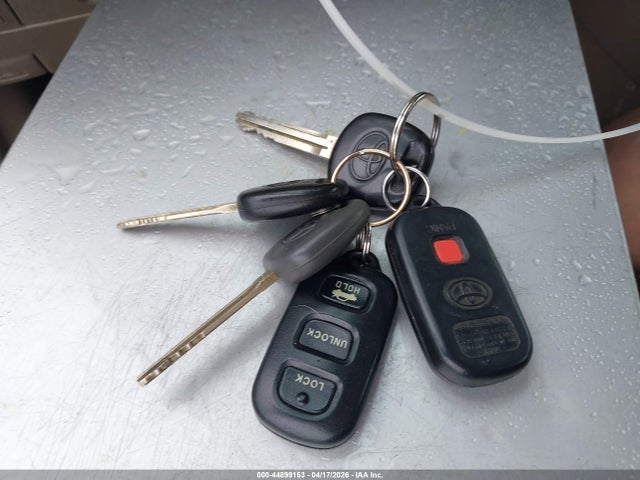 2006 Toyota Camry Xle მანქანა იყიდება აუქციონზე, vin: 4T1BE30K56U152723, აუქციონის ნომერი: 44899153