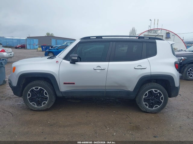 Jeep Renegade Trailhawk 2016 ZACCJBCT5GPD94627 Image 14