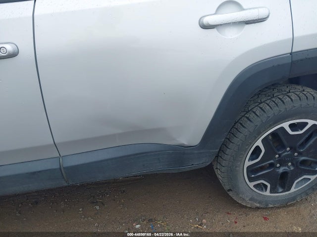 Jeep Renegade Trailhawk 2016 ZACCJBCT5GPD94627 Image 6