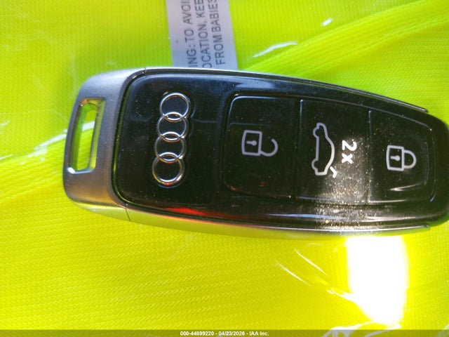 Продажа на аукционе авто 2025 Audi Sq7 Prestige Tfsi Quattro Tiptronic, vin: WA1VWBF73SD010564, номер лота: 44899220