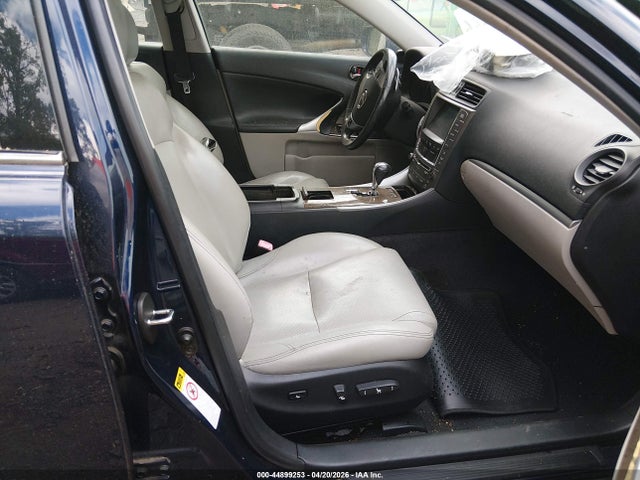 Продаж на аукціоні авто 2011 Lexus Is 250, vin: JTHCF5C29B5044945, номер лоту: 44899253