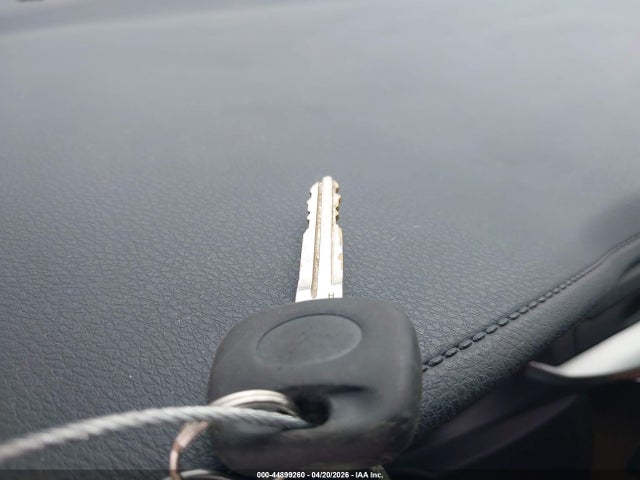 5YFBURHE9EP028197 Toyota Corolla Le Plus