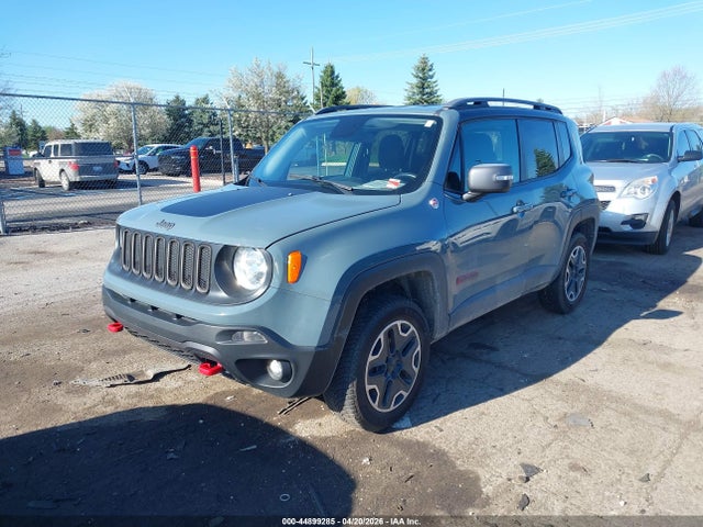 44899285 :رقم المزاد ، ZACCJBCT1FPB32313 vin ، 2015 Jeep Renegade Trailhawk مزاد بيع