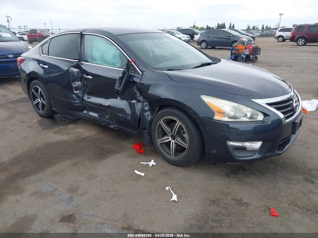 2014 1N4AL3AP2EC134299 main image
