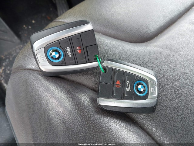 2019 Bmw I3 120ah W/range Extender მანქანა იყიდება აუქციონზე, vin: WBY8P4C53K7E15175, აუქციონის ნომერი: 44899300