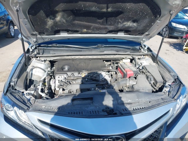 44899313 :رقم المزاد ، 4T1B61HKXJU130926 vin ، 2018 Toyota Camry Xse مزاد بيع