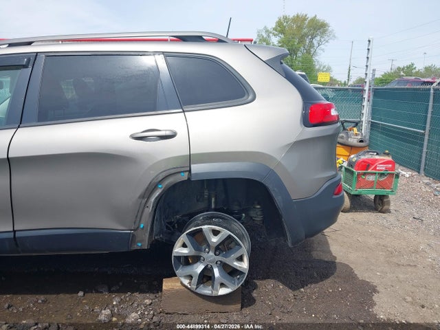 2016 Jeep Cherokee Trailhawk მანქანა იყიდება აუქციონზე, vin: 1C4PJMBB5GW301405, აუქციონის ნომერი: 44899314