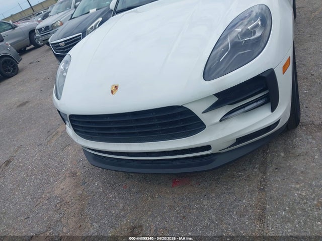 Auction sale of the 2019 Porsche Macan, vin: WP1AA2A57KLB06906, lot number: 44899340