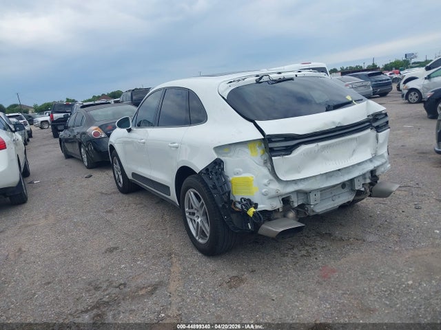 Auction sale of the 2019 Porsche Macan, vin: WP1AA2A57KLB06906, lot number: 44899340