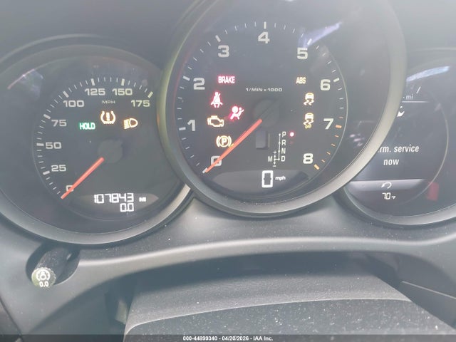 Auction sale of the 2019 Porsche Macan, vin: WP1AA2A57KLB06906, lot number: 44899340