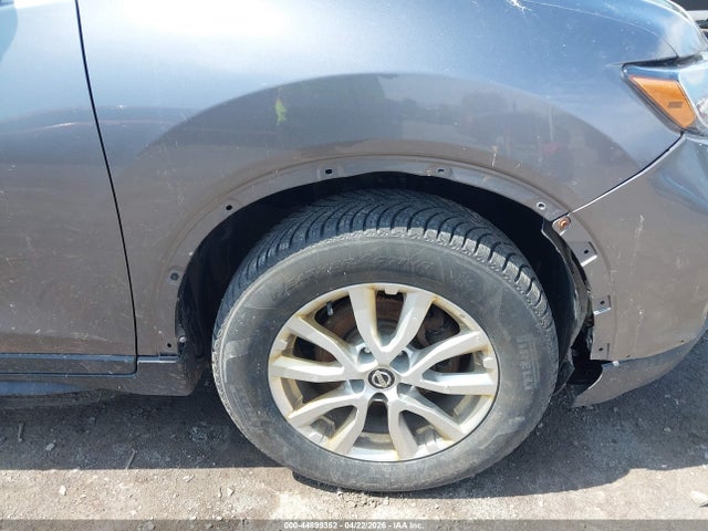 2017 Nissan Rogue Sv მანქანა იყიდება აუქციონზე, vin: KNMAT2MV5HP530402, აუქციონის ნომერი: 44899352