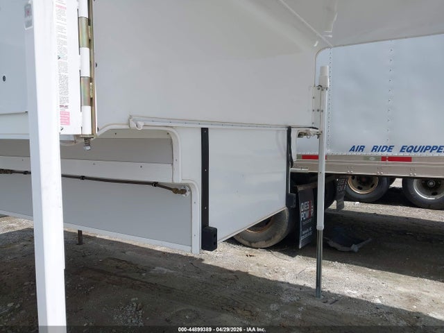 Lance Truck Camper 2019 176165 Image 10