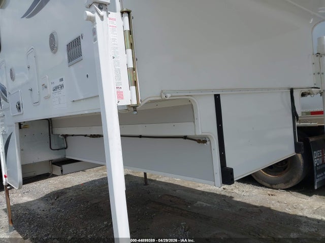 Lance Truck Camper 2019 176165 Image 6