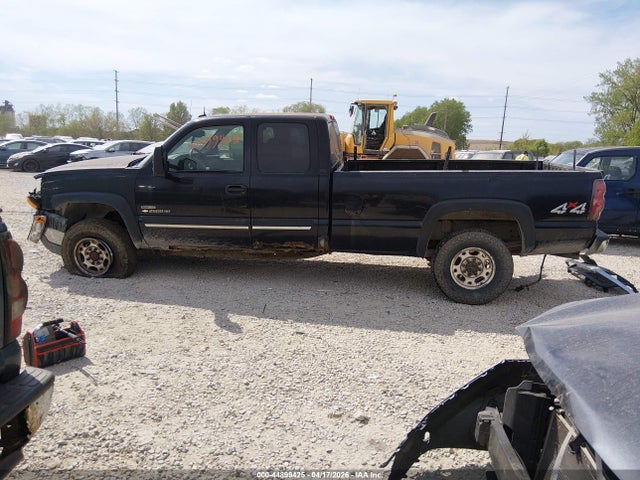 Auction sale of the 2003 Chevrolet Silverado 2500hd Lt, vin: 1GCHK29113E106548, lot number: 44899425