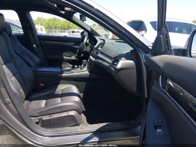 2018 Honda Accord Sport მანქანა იყიდება აუქციონზე, vin: 1HGCV1F31JA044706, აუქციონის ნომერი: 44899428
