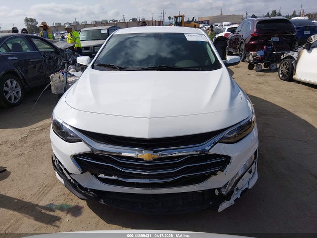 1G1ZD5STXNF131675 Chevrolet Malibu Fwd Lt