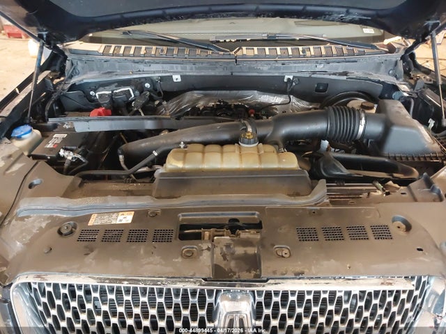 44899445 :رقم المزاد ، 5LMJJ3LT8MEL08205 vin ، 2021 Lincoln Navigator Reserve L مزاد بيع