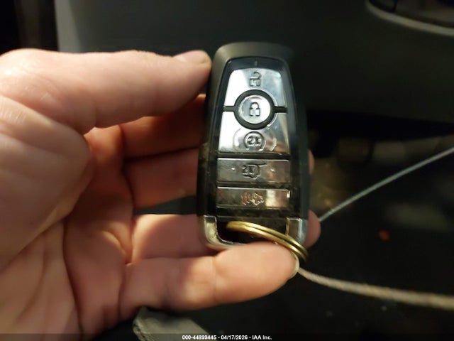 44899445 :رقم المزاد ، 5LMJJ3LT8MEL08205 vin ، 2021 Lincoln Navigator Reserve L مزاد بيع