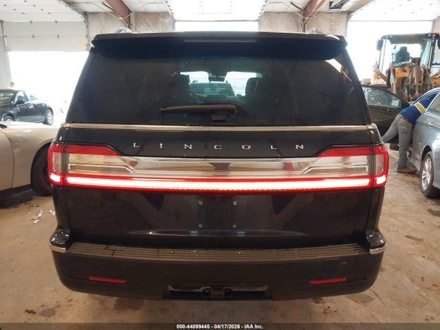 44899445 :رقم المزاد ، 5LMJJ3LT8MEL08205 vin ، 2021 Lincoln Navigator Reserve L مزاد بيع