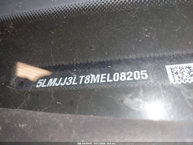 44899445 :رقم المزاد ، 5LMJJ3LT8MEL08205 vin ، 2021 Lincoln Navigator Reserve L مزاد بيع
