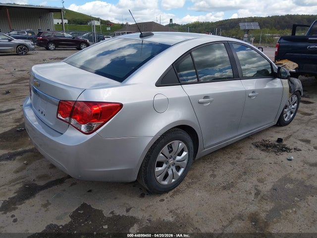 44899450 :رقم المزاد ، 1G1P15SH6F7215029 vin ، 2015 Chevrolet Cruze L Manual مزاد بيع