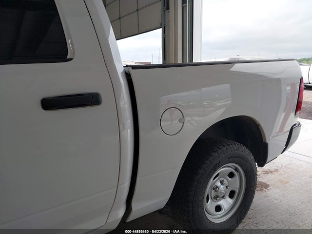 3C6RR7KG8MG663938 RAM 1500 Classic Tradesman 4x4 5&#039;7 Box
