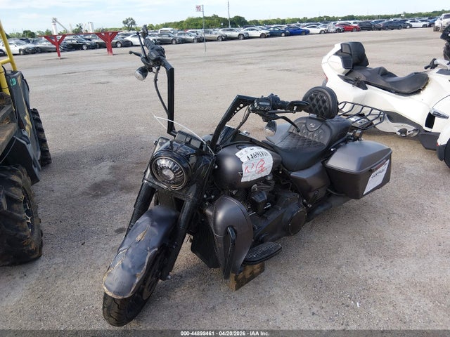Harley-Davidson FLHRXS 2017 1HD1KVC23HB656197 Image 2