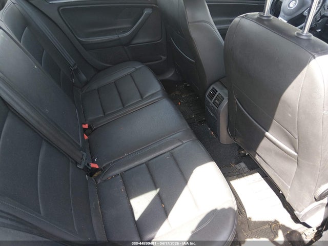 2011 Volkswagen Jetta Sportwagen 2.0l Tdi მანქანა იყიდება აუქციონზე, vin: 3VWPL7AJ2BM650578, აუქციონის ნომერი: 44899481