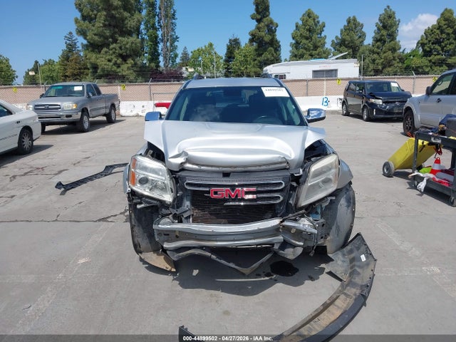 2GKFLUEK5H6104557 GMC Terrain Slt
